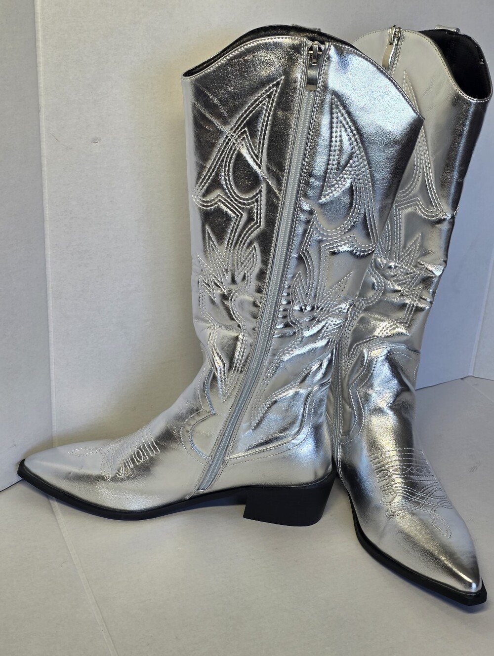New Silver Disco Cowboy Boots Knee Hi Womans Sz 40 US 8 Lined Zip Up Side - Picture 5 of 8